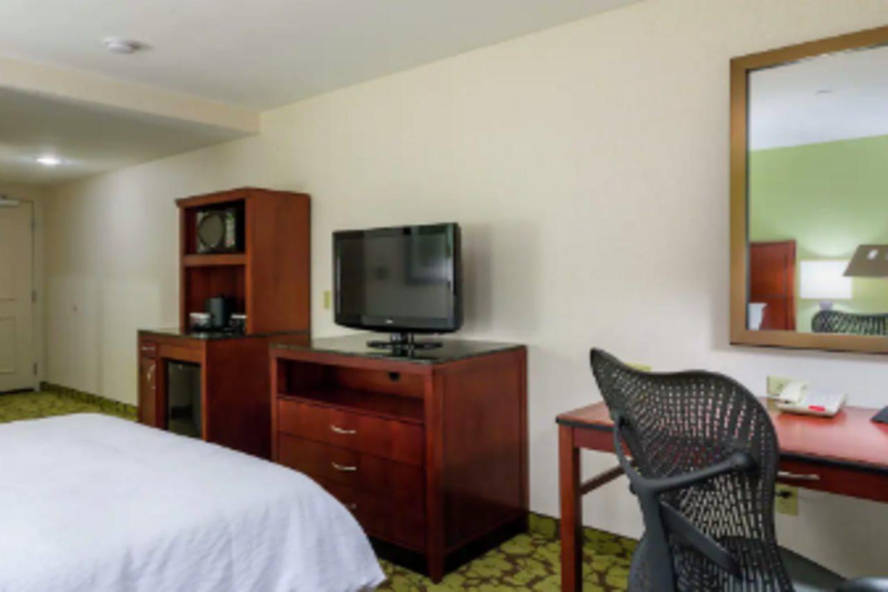 Hilton Garden Inn Queens/Jfk Nowy Jork Zewnętrze zdjęcie